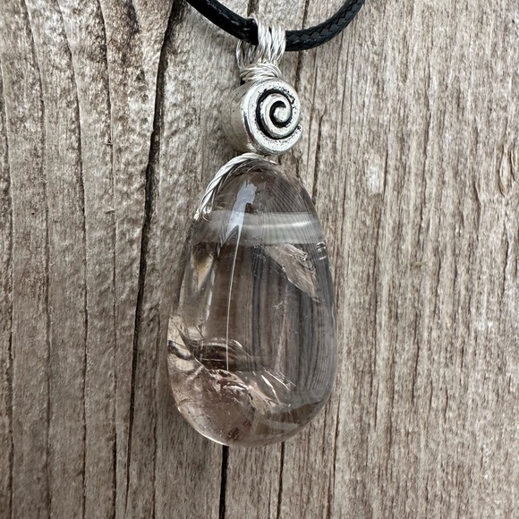 Smoky Quartz for Protection, Intuition and Higher Levels of Consciousness. - Picture 5 of 6